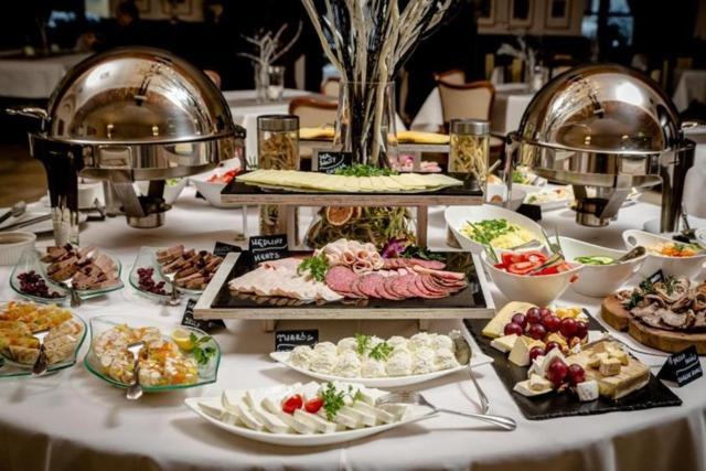 Hotel Zamkowy Walbrzych Bagian luar foto
