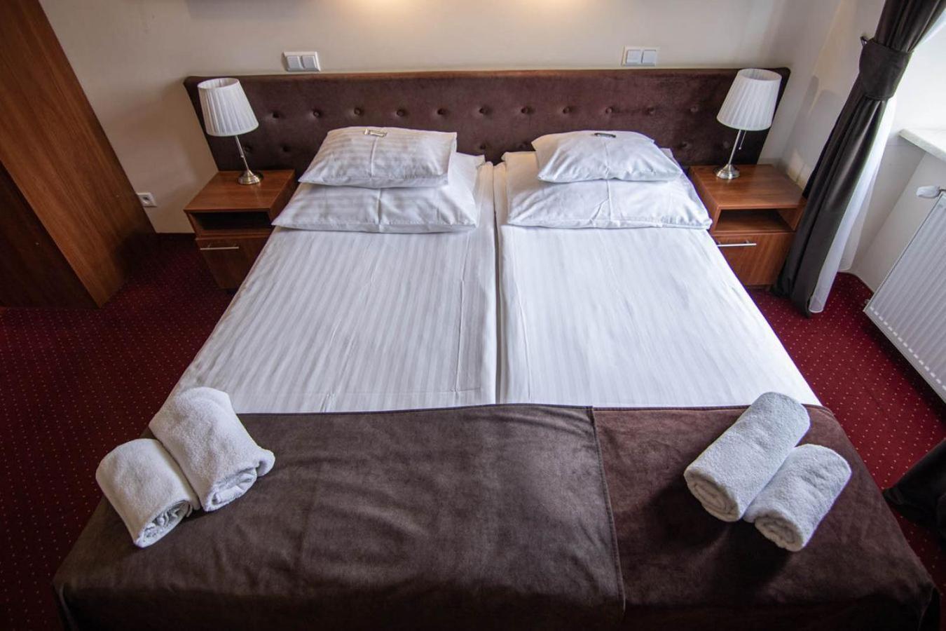 Hotel Zamkowy Walbrzych Bagian luar foto