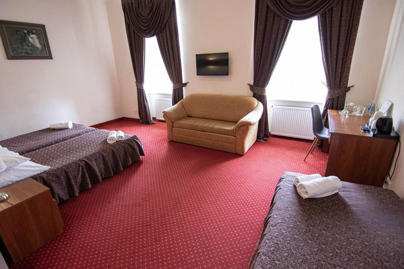Hotel Zamkowy Walbrzych Bagian luar foto