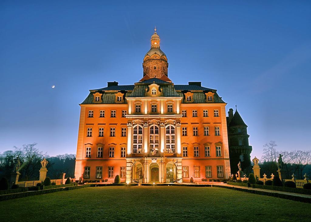 Hotel Zamkowy Walbrzych Bagian luar foto